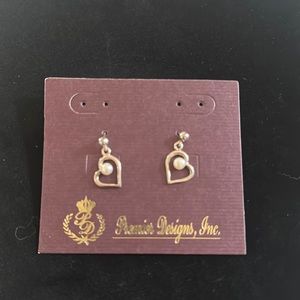 Premier Jewelry - heart/pearl stud earrings. Brand new